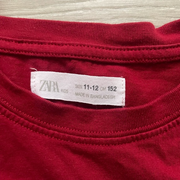 Zara New York Long Sleeve *Red* - Picture 3 of 4